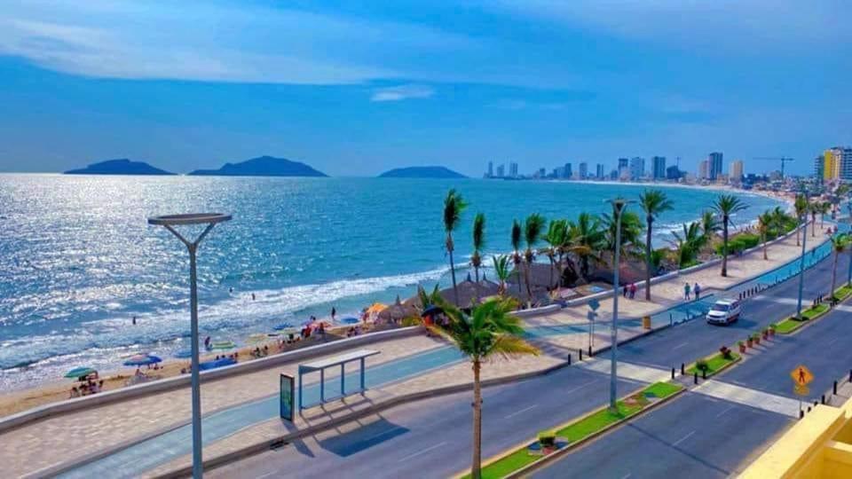 Casa Brisa Y Departamentos! A 3 Min La Playa&Malecon Villa Mazatlan Exterior photo